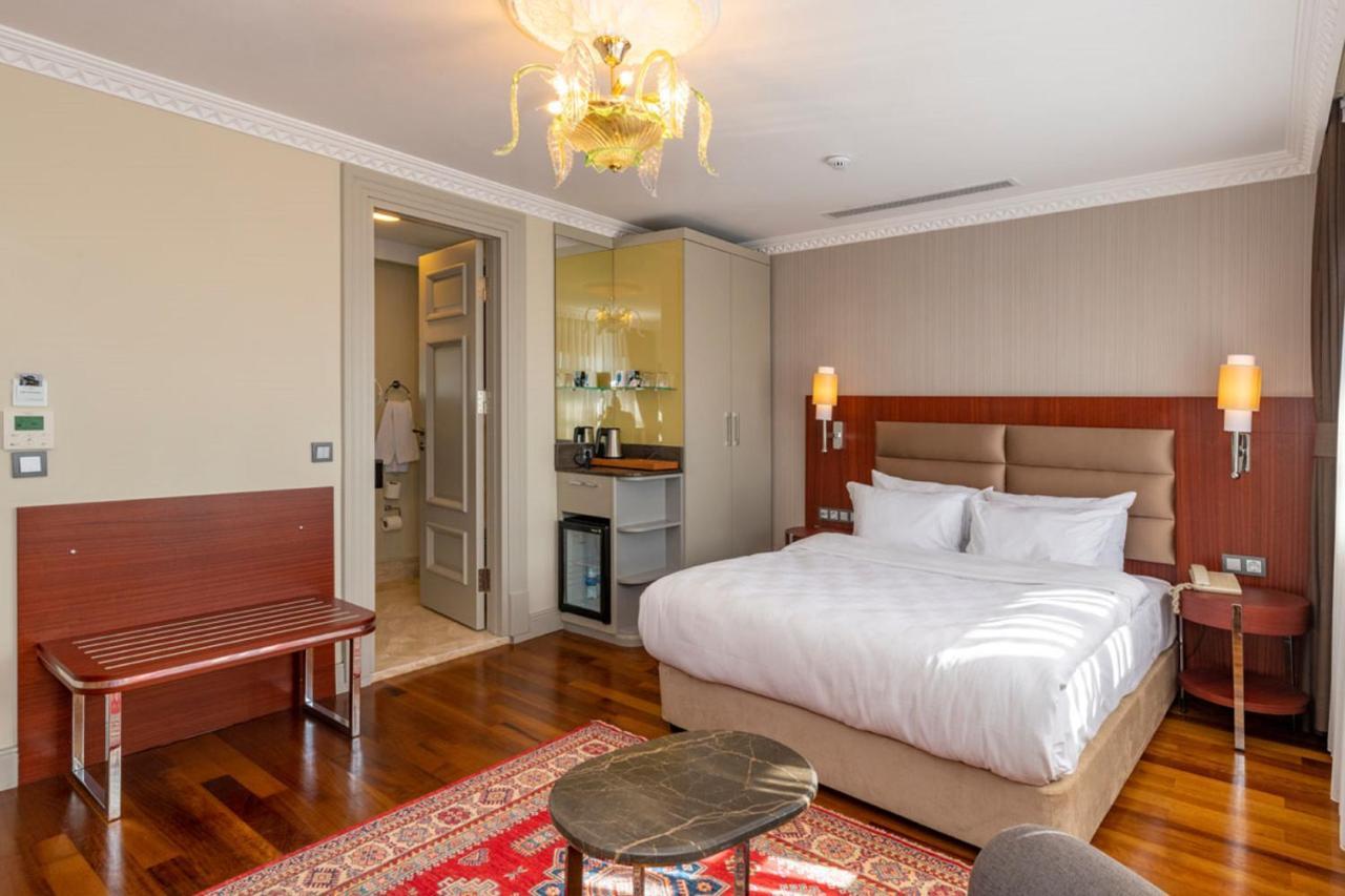 Blue Gilroy Hotel Истанбул Екстериор снимка